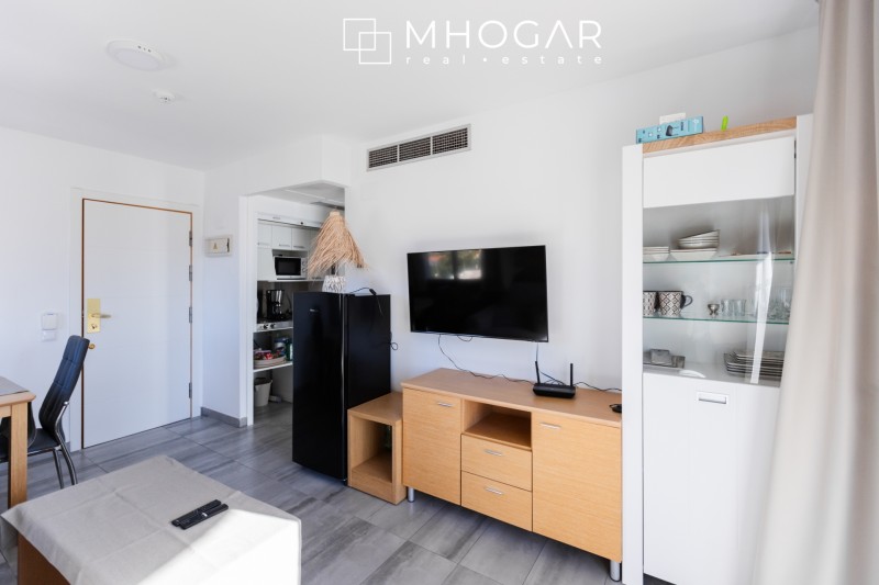 Apartamento con vistas al mar en venta, unicado a tan solo unos pasos de la Cala de La Calalga, Calpe! 
